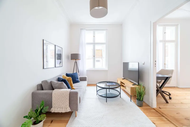 Wunderschöne 2-Zimmer-Wohnung in Steglitz - voll möbliert — photo 1